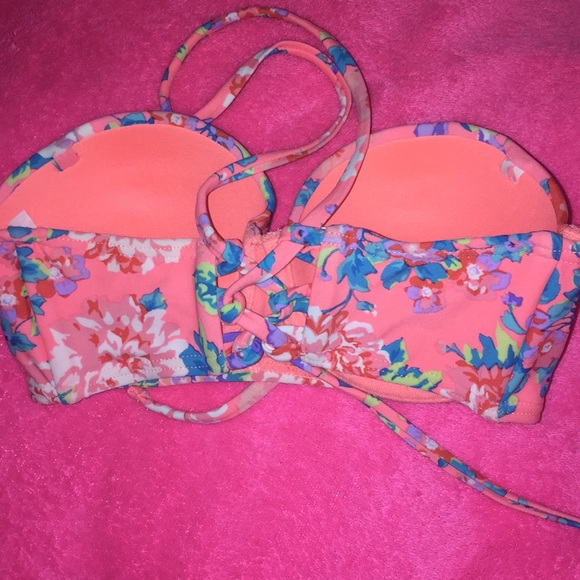 Floral bathing suit top - Picture 2 of 2